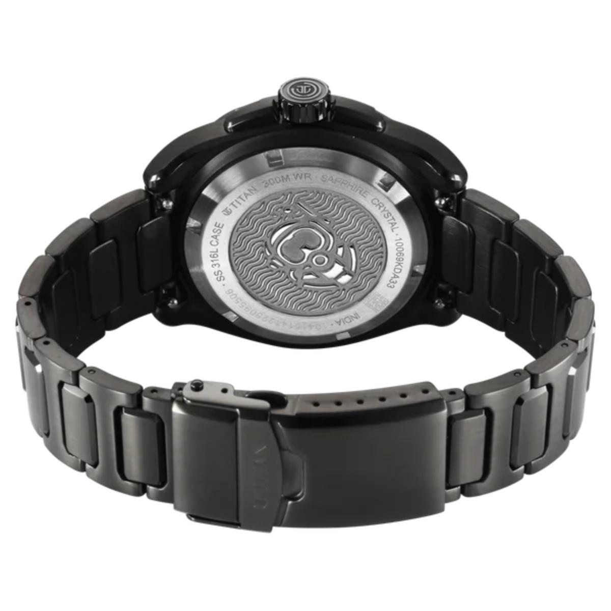 Titan Zero Hour Diver's 300m Automatic Black Dial Men's Watch 10069KM03