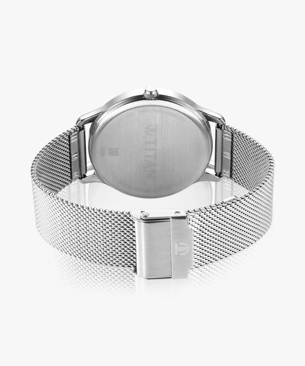 Titan Titan Karishma Quartz Analog Silver Dial Watch for Men 1825SM09
