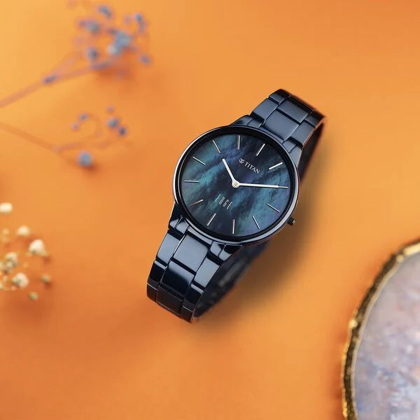 Titan Edge Metal Ladies Allure Quartz Analog Dial Watch For Women - NT2734QM02