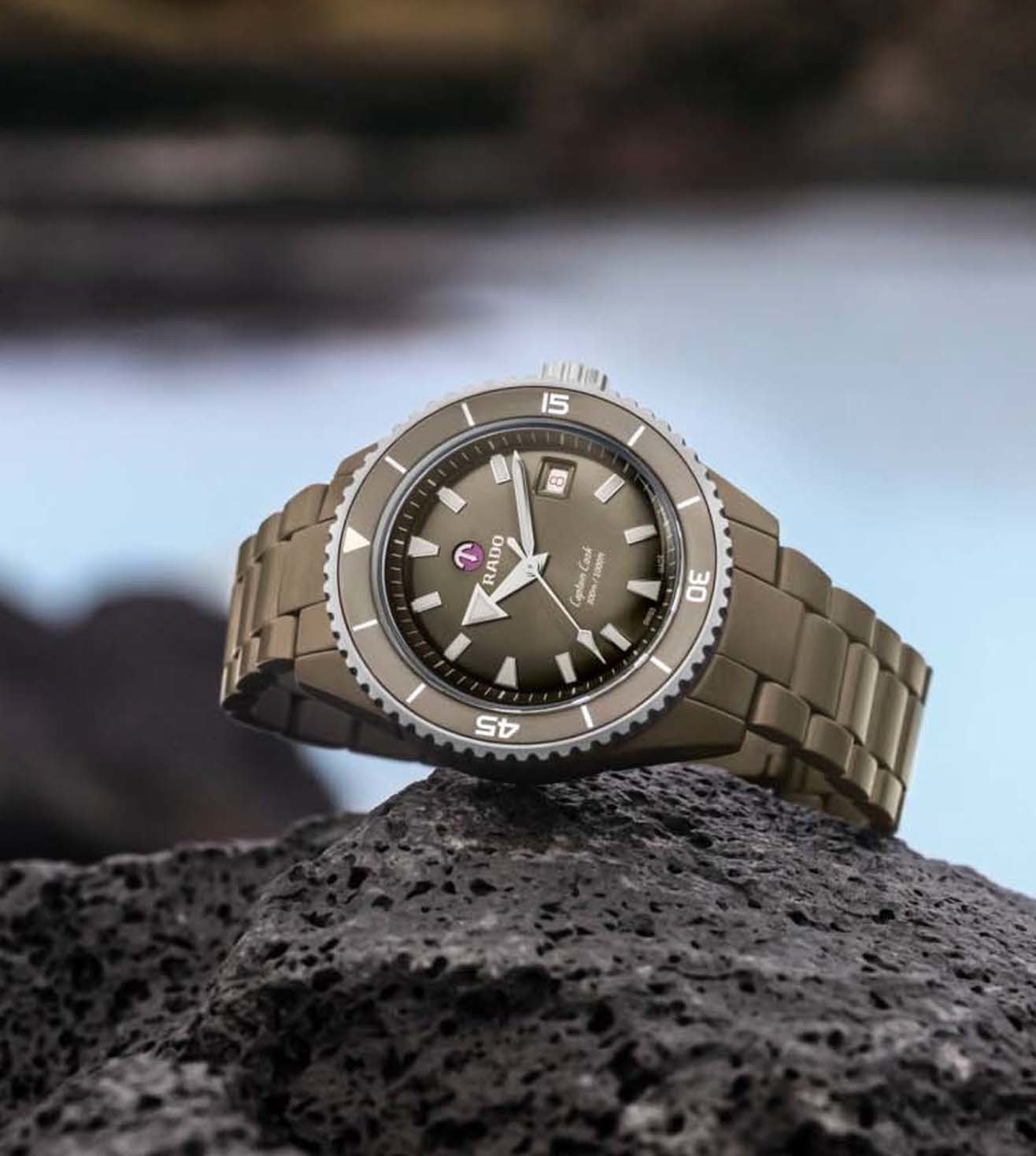R32130312 | RADO Captain Cook Analog Watch for Men