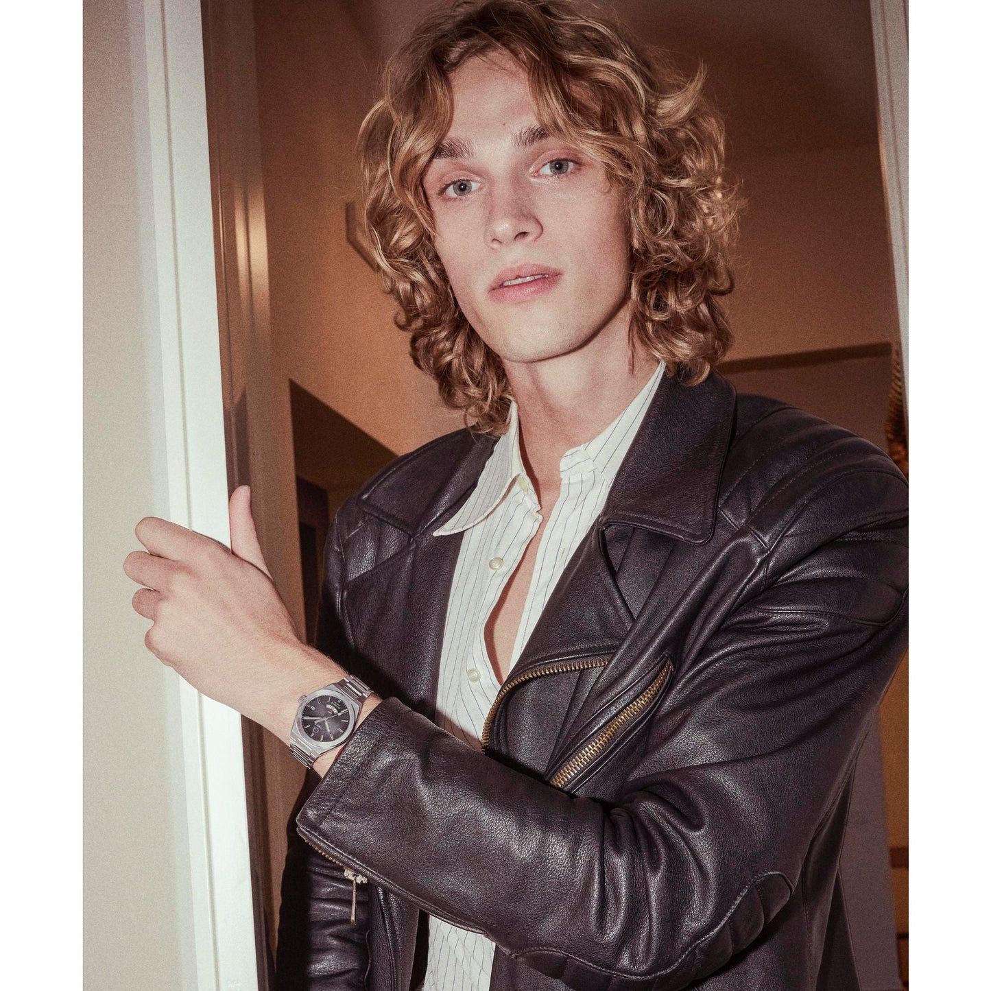 Timex Q Black Round Dial Analog Men's Watch - TW2Y12100UJ