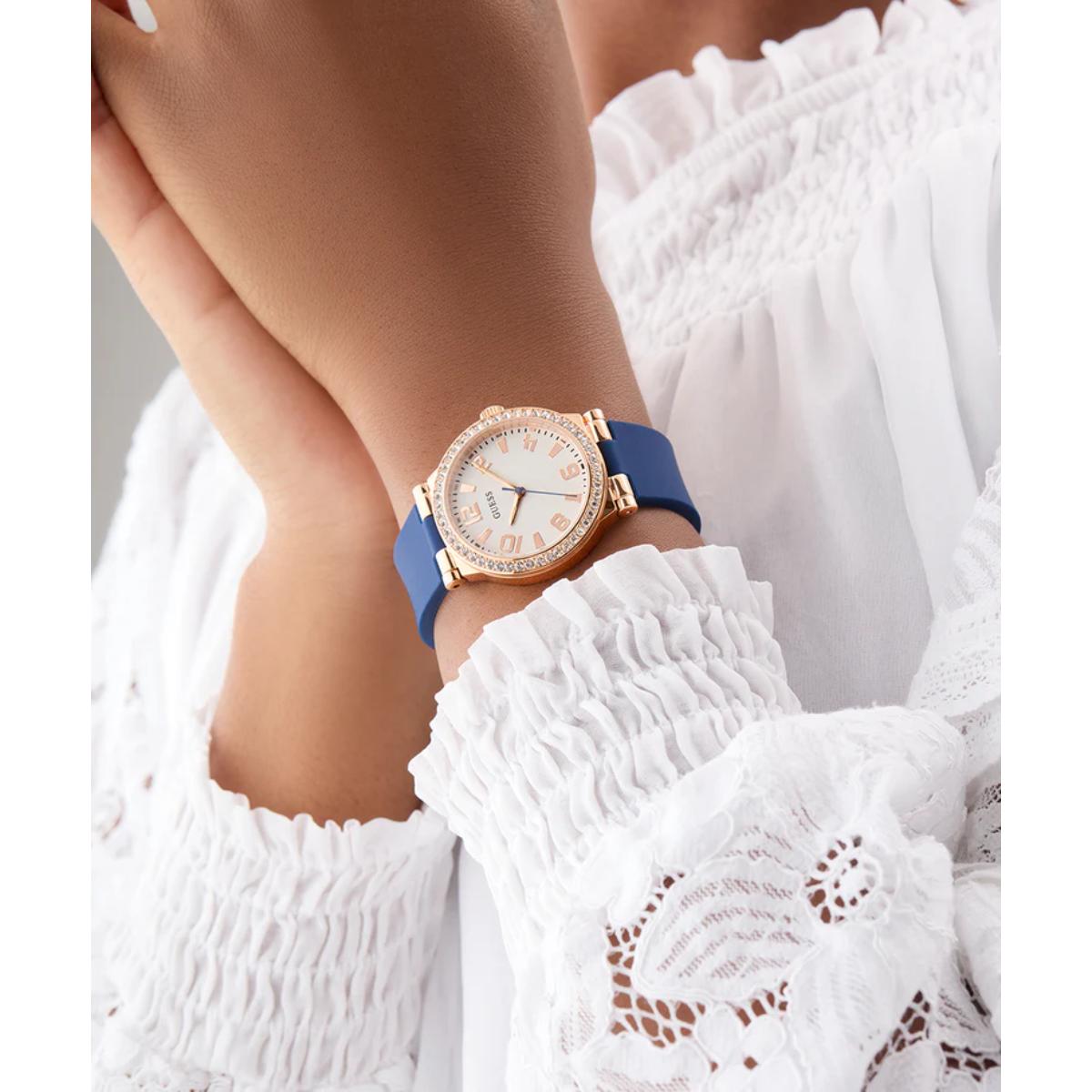 GUESS Quartz White Dial Analog Silicone Strap Women's Watch GW0844L3