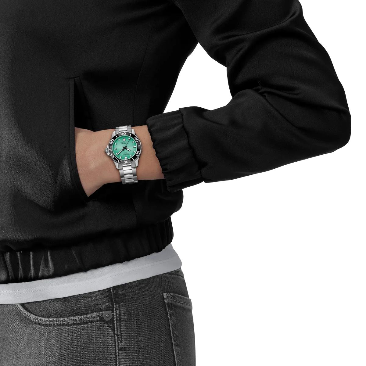 Tissot Seastar Quartz Green Dial Analog Women's Watch T1202101109100