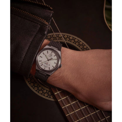 Timex Q Silver-Tone Round Dial Analog Men's Watch - TW2Y12200UJ