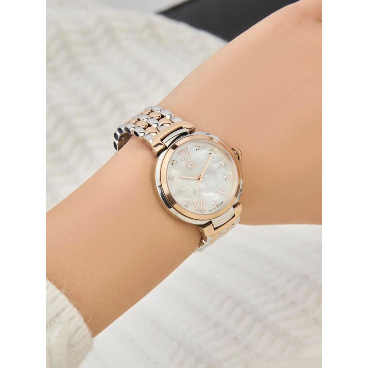 GC Quartz Allure Mother Of Pearl Dial Analog Women's Watch Z64001L1