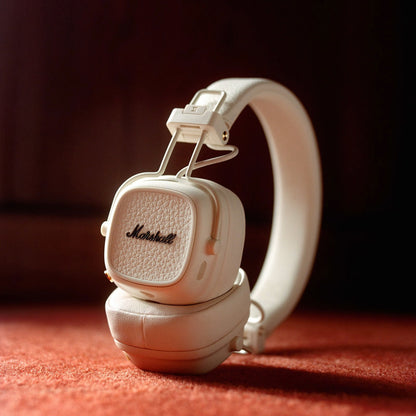 Marshall MAJOR V Wireless on-ear headphones Cream